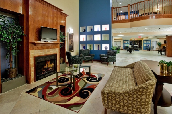 Holiday Inn Express & Suites SUFFOLK (Suffolk)